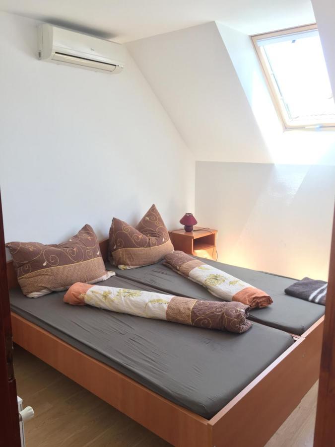 Bed and Breakfast Hableany Etterem, Pizzeria Es Vendeghaz Balatonmáriafürdő Esterno foto
