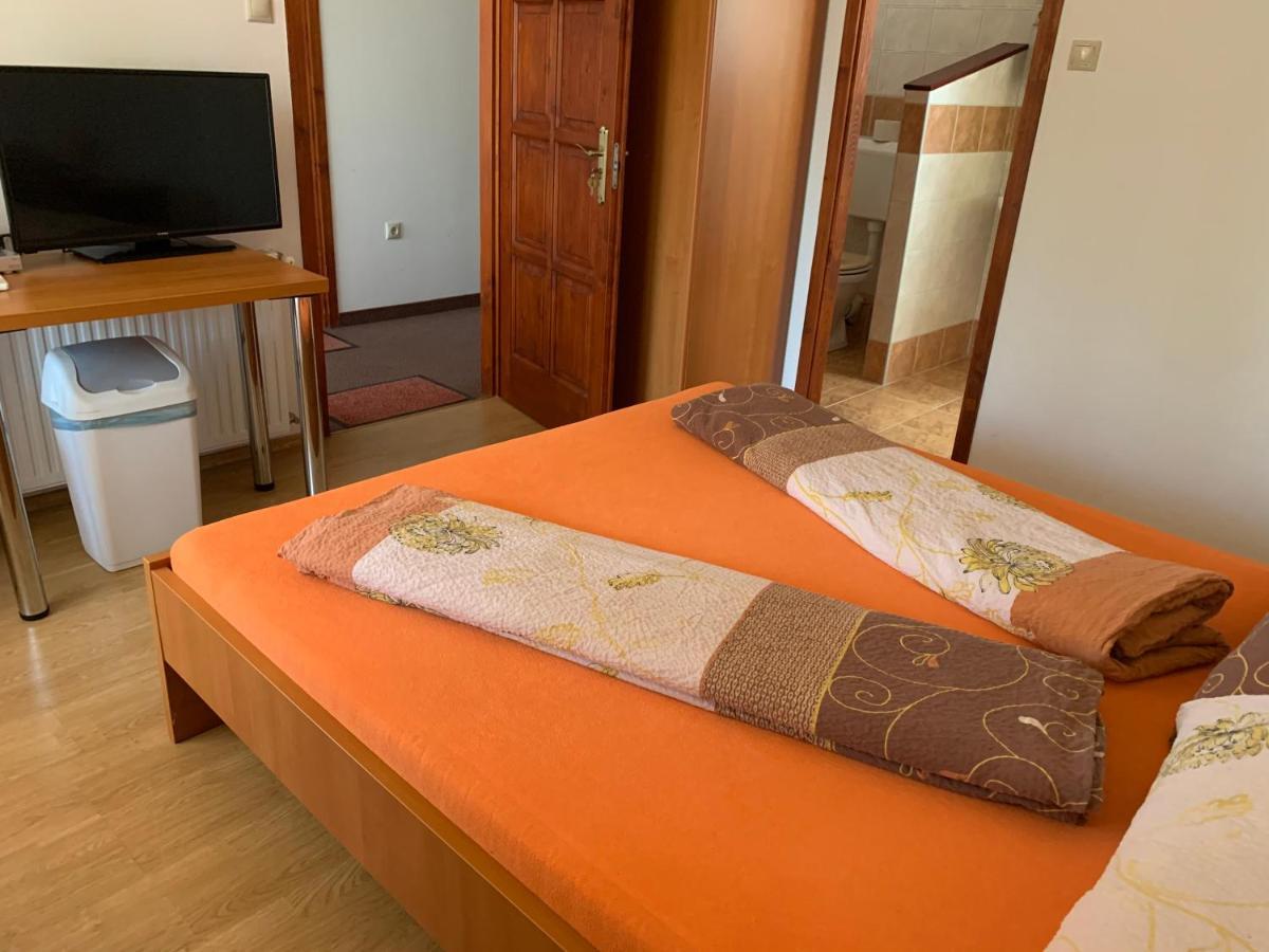 Bed and Breakfast Hableany Etterem, Pizzeria Es Vendeghaz Balatonmáriafürdő Esterno foto