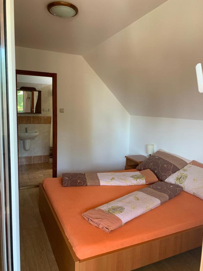 Bed and Breakfast Hableany Etterem, Pizzeria Es Vendeghaz Balatonmáriafürdő Esterno foto